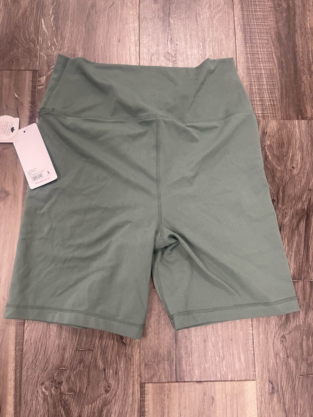 Yogalicious High-Waist Sage Green Bike Shorts Size Large NWT